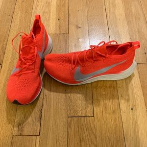 Vaporfly 4% Flyknit Crimson Red M11.5 / W13